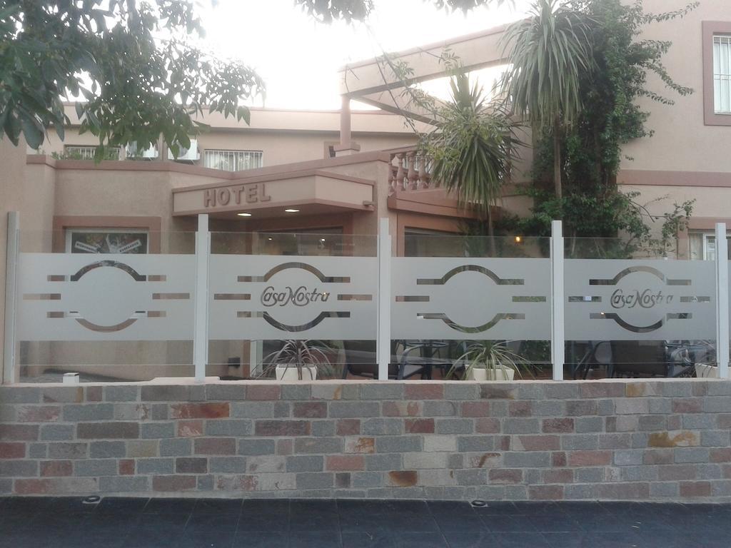 Casa Nostra Hotel 비야카를로스파스 외부 사진