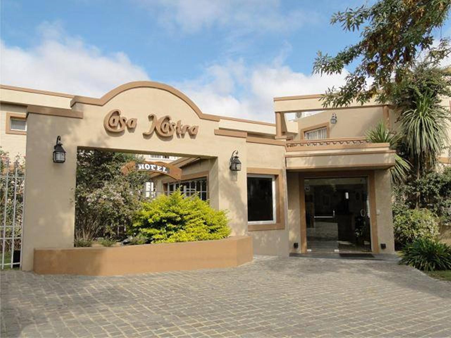 Casa Nostra Hotel 비야카를로스파스 외부 사진