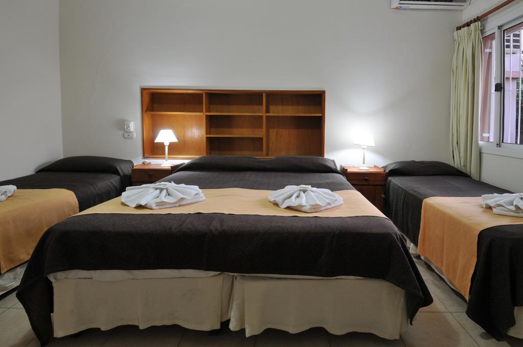 Casa Nostra Hotel 비야카를로스파스 외부 사진